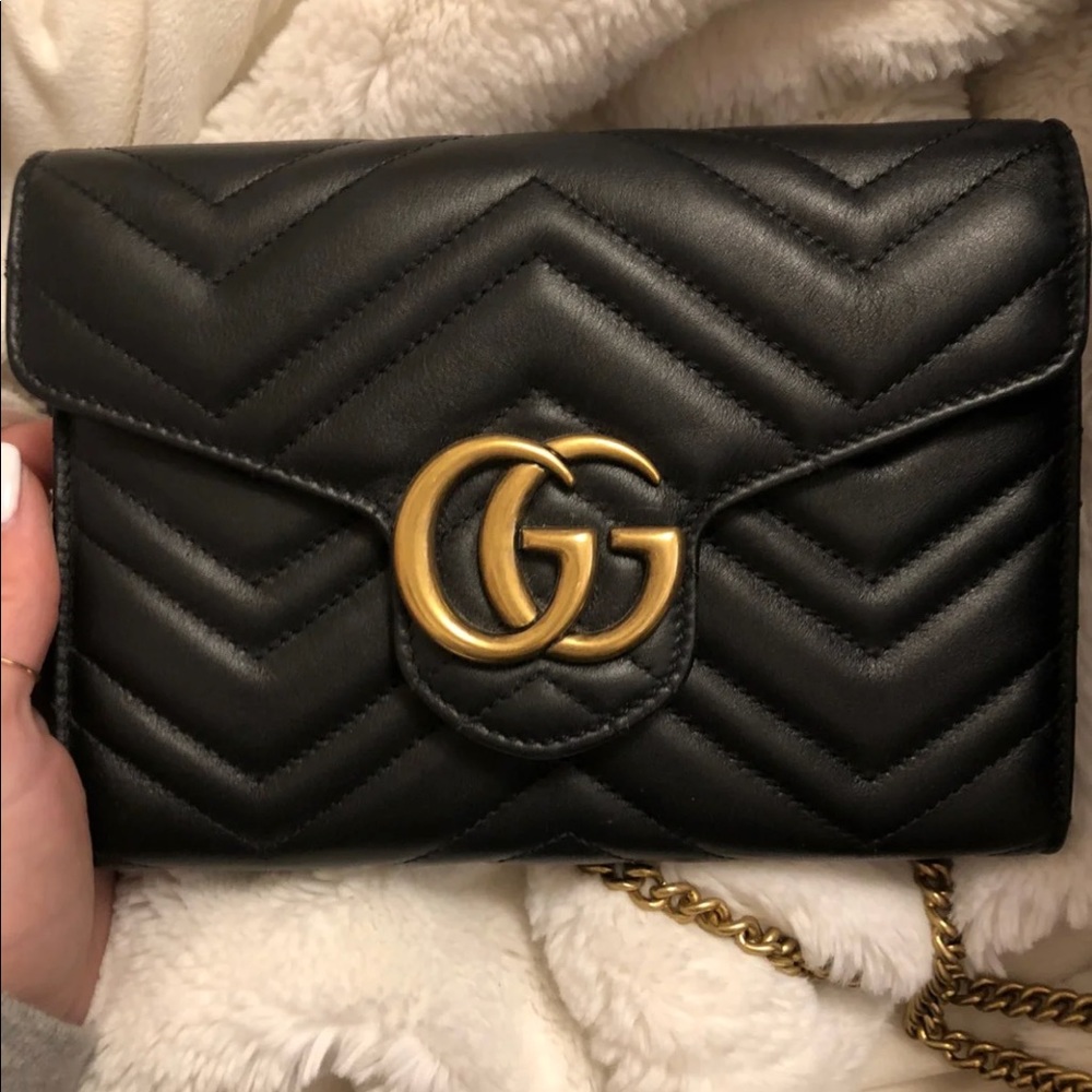 Gucci Marmont wallet on chain
